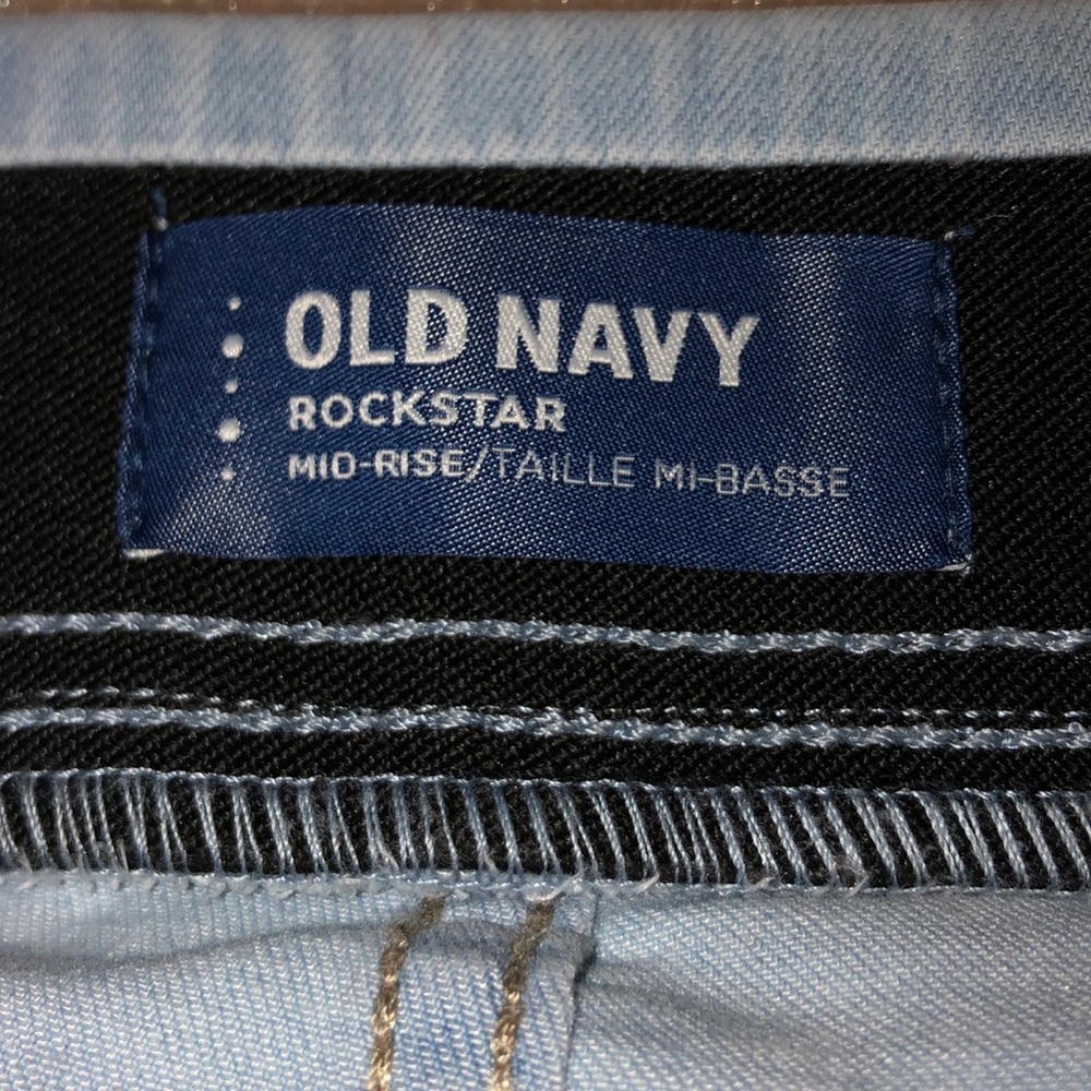 💙Light-Washed Jeans💙 - Picture 3 of 3